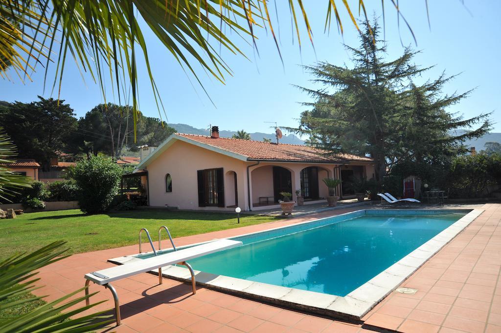 Casa Le Agavi Hotel Portoferraio Exterior photo
